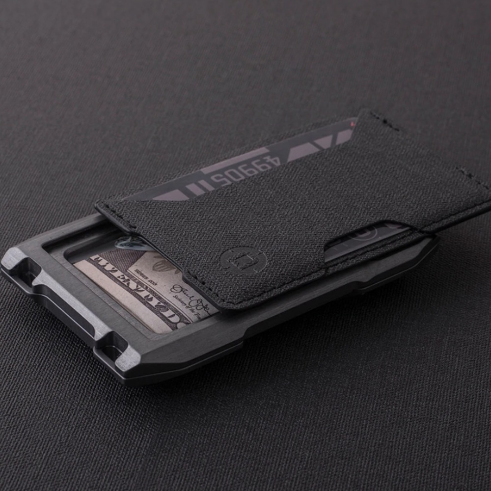 DANGO A10 ADAPT SINGLE POCKET WALLET